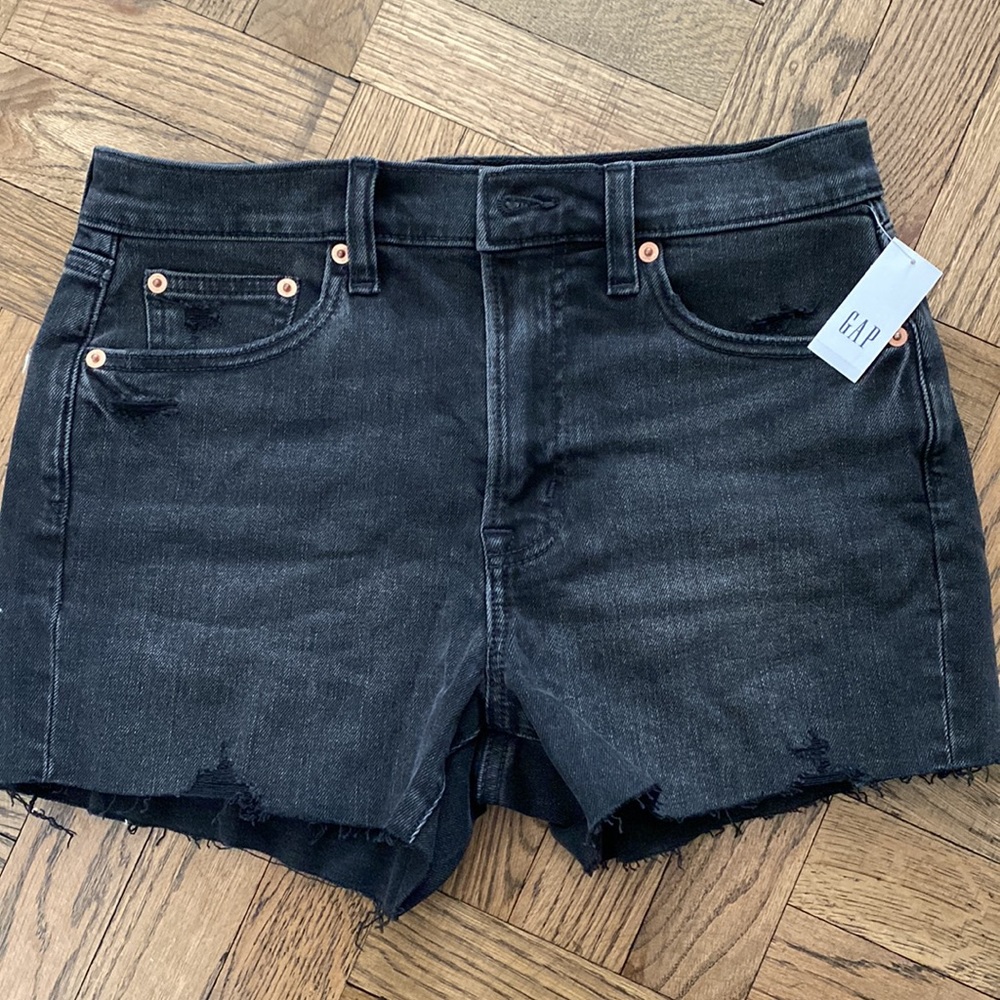 NWT Gap 4" High Rise Denim Shorts with Washwell in Black - Picture 9 of 9